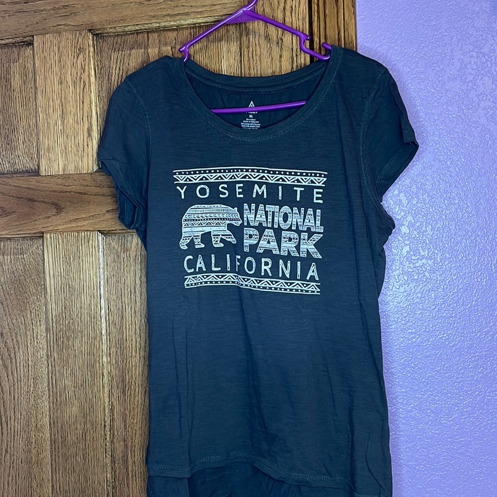 Yosemite national park T-shirt size X-Large